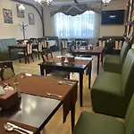 Hotel Hotel&restaurant Senator Trouskavets