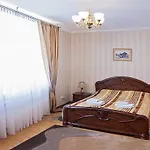 Hotel&restaurant Senator Hotel Trouskavets