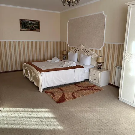 Hotel&restaurant Senator Truskavets