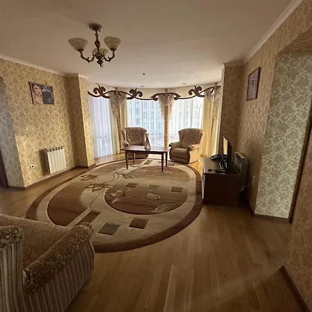 מלון Hotel&restaurant Senator