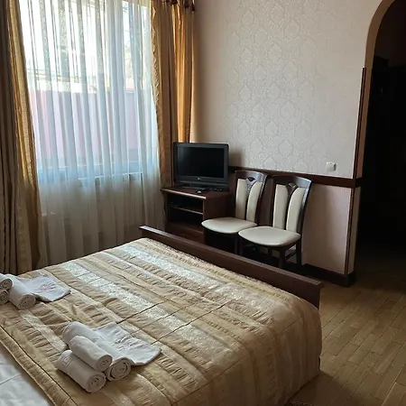 Hotel&restaurant Senator Отель