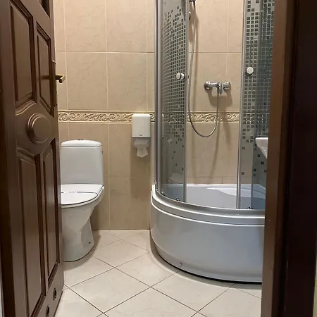 Hotel&restaurant Senator מלון 3*