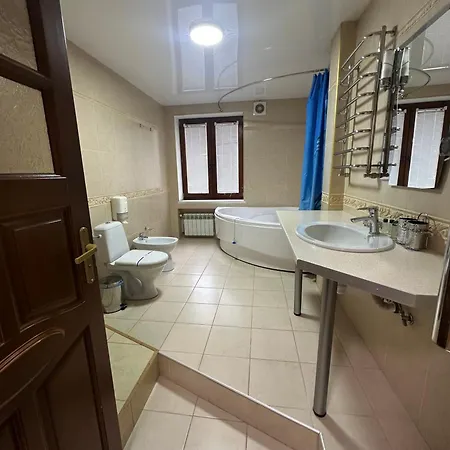 מלון Hotel&restaurant Senator 3*