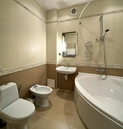 Hotel&restaurant Senator טרוסקבץ