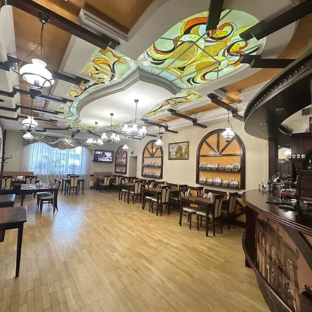 Hotel&Restaurant Senator Truskavets