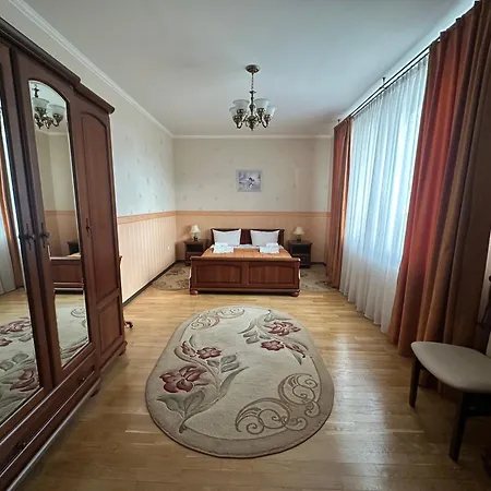 Отель Hotel&restaurant Senator