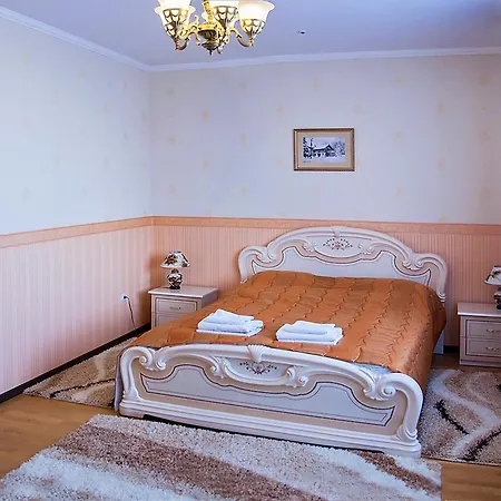 Hotel&restaurant Senator 3* Truskavec'