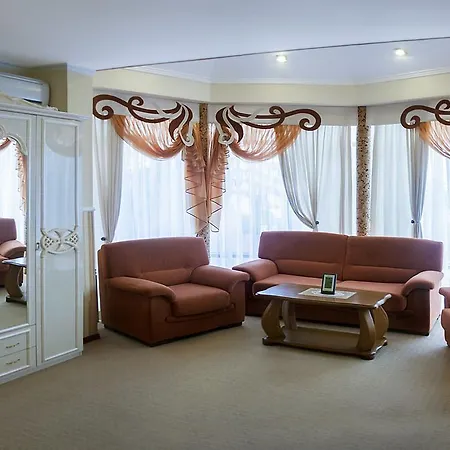 Hotel&restaurant Senator 3* Truskavec'