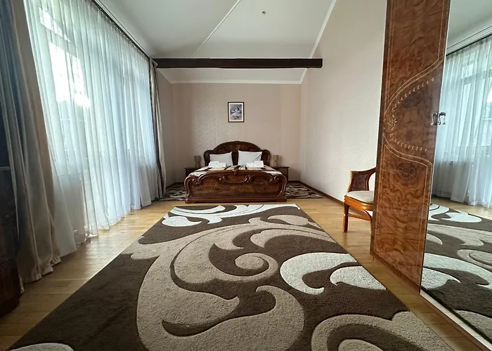 Отель Hotel&restaurant Senator Трускавец